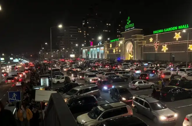 Ցնցումներ  Երեւանի    «Տալմա Մոլ» յայտնի    վաճառատան մէջ. Կեդրոնը    վաղը   պիտի չգործէ