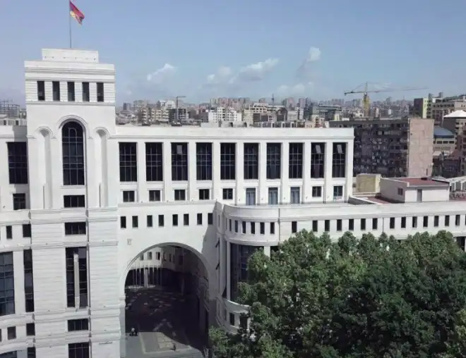 Արտաքին գործոցի  պարտականութիւնները կը կատարէ   ամենաերկար  պաշտօնավարող   տեղակալը