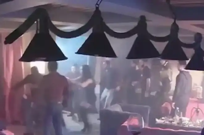 Ծեծկռտուք   Տոմսք  քաղաքին մէջ. Ատրպէյճանցիք յարձակած են հայ երիտասարդներու վրայ