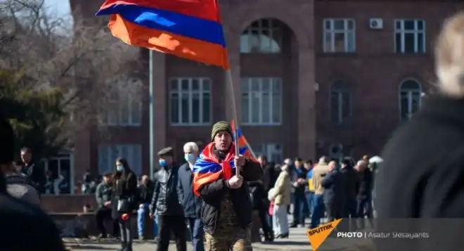 «Իշխանութիւնները կը փորձեն սադրանք  կազմակերպել Բաղրամեան պողոտայի վրայ» Ընդդիմութեան յայտարարութիւնը