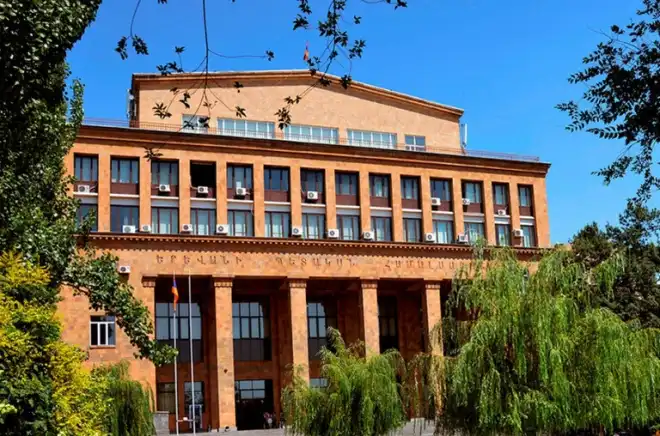 Կառավարութիւնը եւ Կրթութեան նախարարութիւնը պոյքոթի կ՚ենթարկեն ԵՊՀ Հոգաբարձուներու նիստը