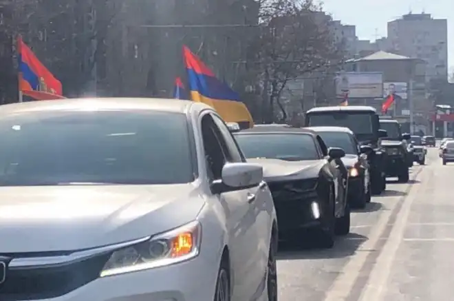 Ընդդիմութիւնը  «ինքնաշարժներու երթ»  պիտի կազմակերպէ