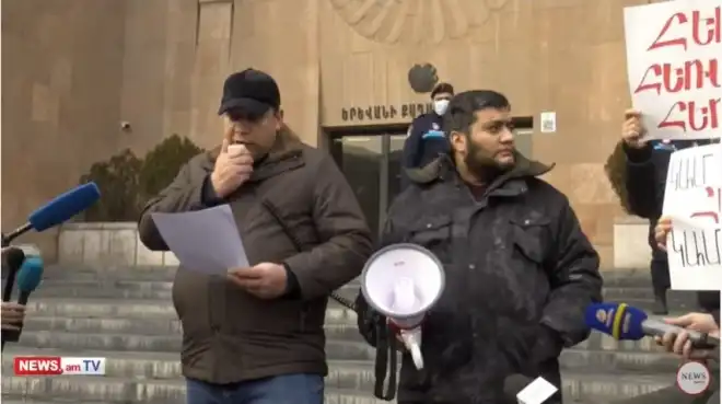 Երեւանի քաղաքապետի պահանջով բողոքի հաւաք