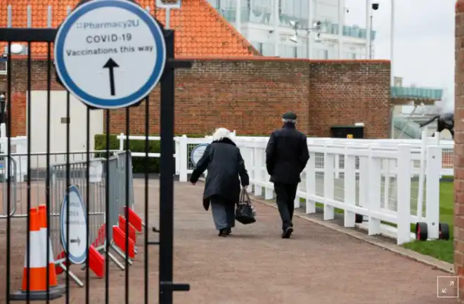 30 Միլիոն Բրիտանացի արդէն իսկ ստացած է «Քովիտ»ի դէմ պատուաստի առաջին չափաքանակը