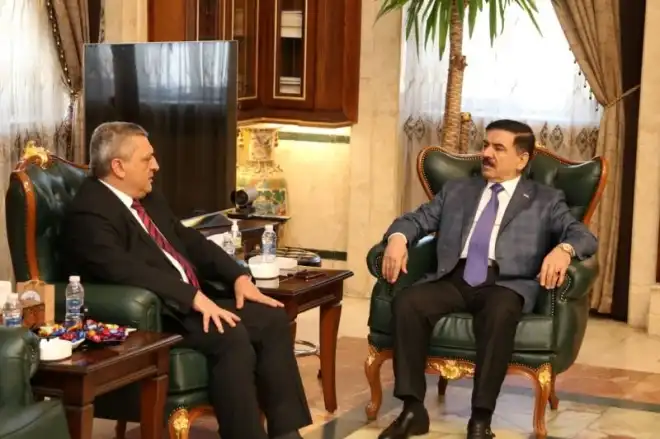 Իրաքի մէջ ՀՀ դեսպան Հրաչ Փօլատեանը հանդիպած է երկրի պաշտպանութեան նախարարին