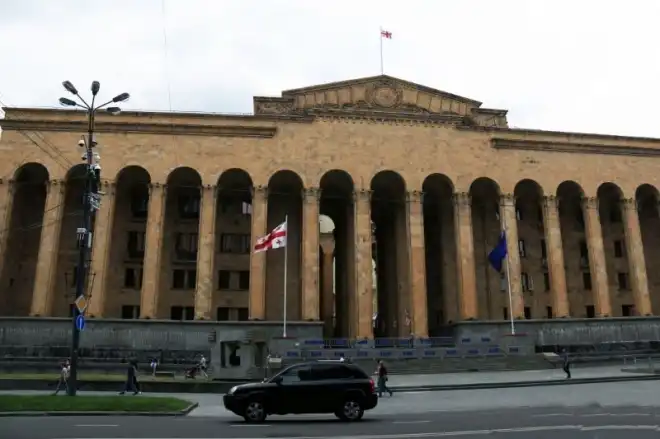 Վրաստանի խորհրդարանը փակ նիստով պիտի քննարկէ Ղարաբաղի զարգացումները