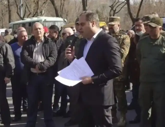 Հայաստանի փաստաբաններու պալատէն կոչ՝ ՀՀ նախագահին «Պահպանել Սահմանադրութիւն»ը