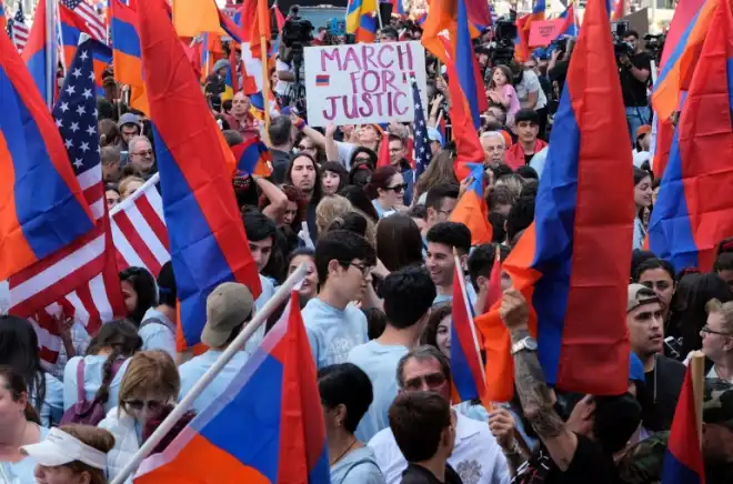 Ի վերջոյ ամերիկահայերու պայքարին մէջ լոյս մը երեւցաւ. Los Angeles Times