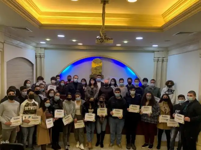 Մեսրոպեան արուեստիցի Bt դասարանի 42 աշակերտներ ստացան Հաղորդակցութեան մարզին մէջ վարժողական ծրագրի վկայագրեր