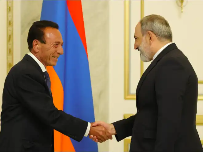 Փաշինեան ընդունած է ՍԴՀԿ Հայաստանի Վարչութեան Ատենապետ՝ Սեդրակ Աճէմեանը