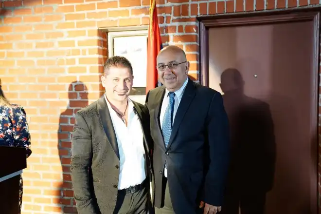 Ամերիկահայ երգիչ  Ժոզէֆ Գրիգորեանին՝  պատուոգիր ( Տեսանիւթ)