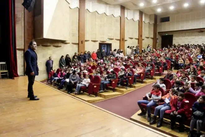 ԱՀԱԸ-ի աշխոյժ գործունէութիւնը վերադարձած է Արցախ. Նշուած է Ս. ծննդեան տօնը