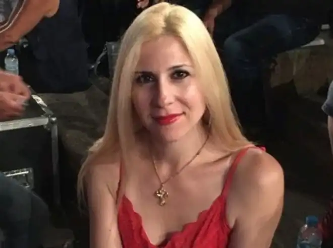 Պոլսահայ երգչուհի՝ Նուարդը կը փայլի...