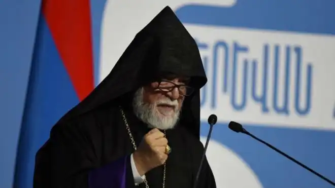 «Ամբողջական ու Միացեալհայաստանի տեսլականին առաջին իրագործումը Արցախի միացո՛ւմնէ Հայաստանին» Ն.Ս.Օ.Տ.Տ. Արամ Ա. Կաթողիկոս