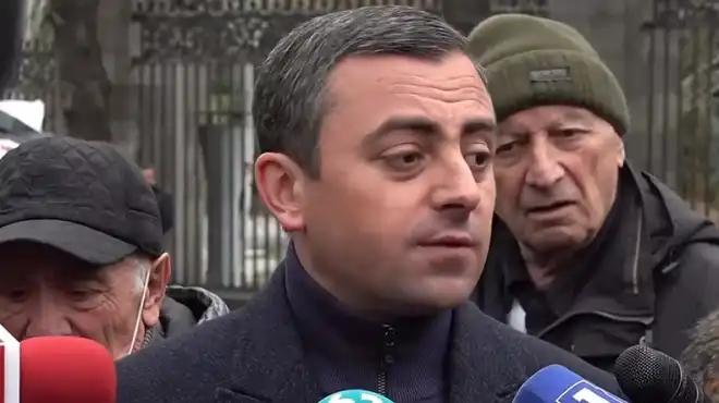 «Ըստ իրավիճակի, վաղը քայլեր կ՚որոշենք» Իշխան Սաղաթէլեան