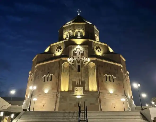 Սուրբ Ծննդեան Պատարագ Ստեփանակերտի մէջ