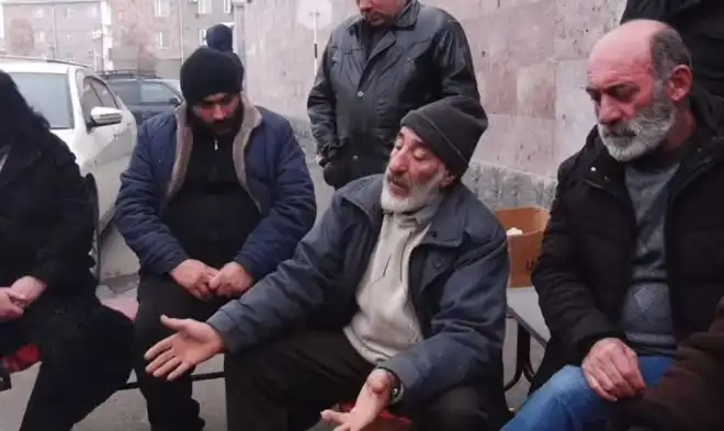 «Եթէ գիտէիր ...» Անյայտ կորսուած զինուորներու ծնողները կը շարունակեն բողոքի գործողութիւններ կատարել