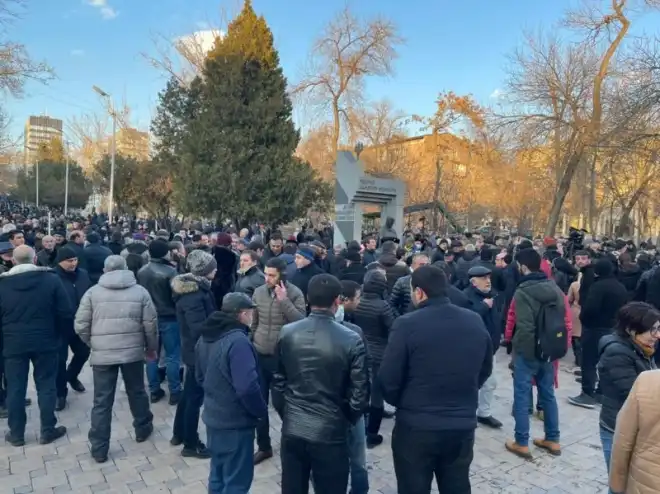 Ընթացք առաւ ընդդիմութեան անհնազանդութեան երթը (Լուսանկարներ) (Տեսանիւթեր)