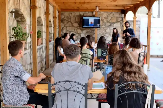 Ստեփանակերտի մէջ մեկնարկած է «Վերելք» ճամբարը